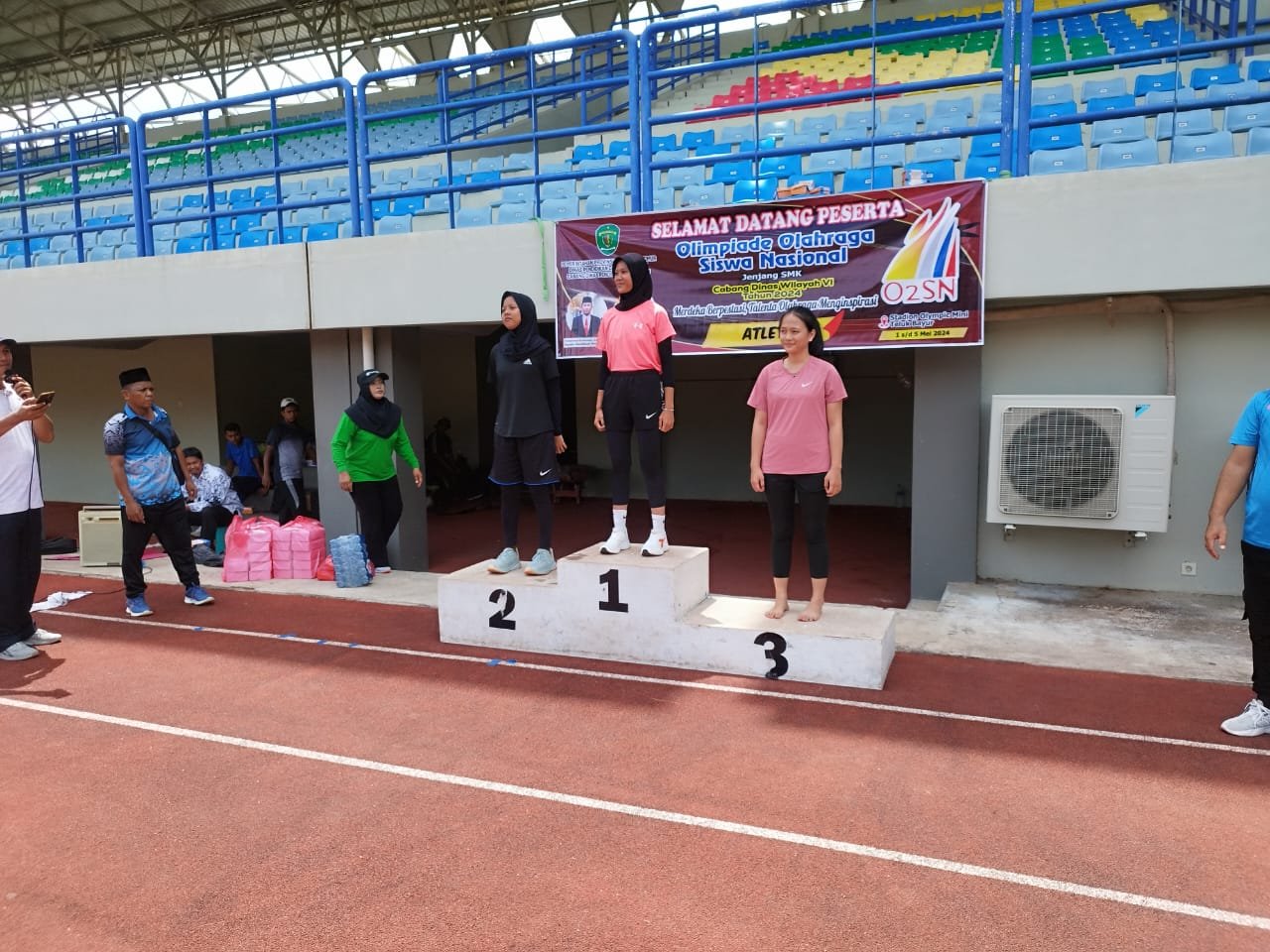 Lomba Atletik dalam Rangka Kegiatan 02SN SMK Tingkat Kabupaten Tahun 2024